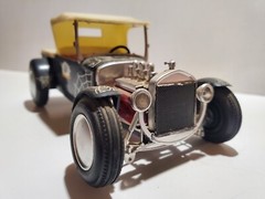 Monogram Black Widow 1960 Ford Model T 1:24 Scale Plastic Model Kit Built Car