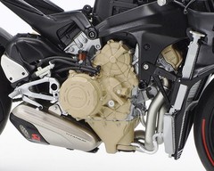 Tamiya 1/12 Ducati Superleggera V4 Motorcycle Model Kit TAM14140