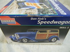 1/25 1932 FORD DAN FINK’S “SPEEDWAGON” MONOGRAM WHITE MODEL KIT-MIB