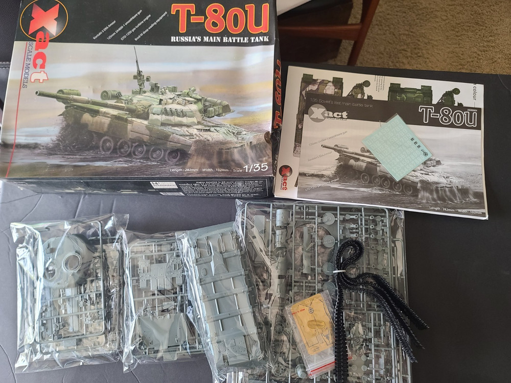 Xact Scale Models 35001 T-80U Russia’s Main Battle Tank Kit 1/35 Sealed Parts