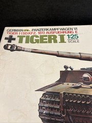 Tamiya 1/25 German Heavy Tank Tiger I No 3311 (unassembled) New￼
