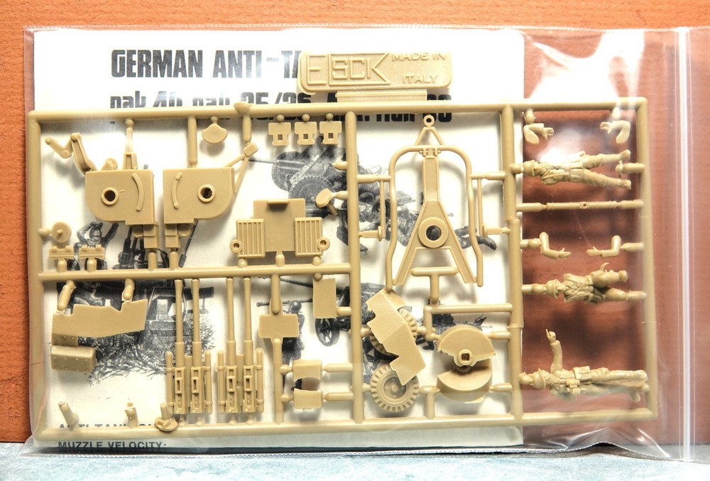 1/35 ESCI GERMAN AA FLAK 38 MODEL KIT # 8020 (BUDGET SET)