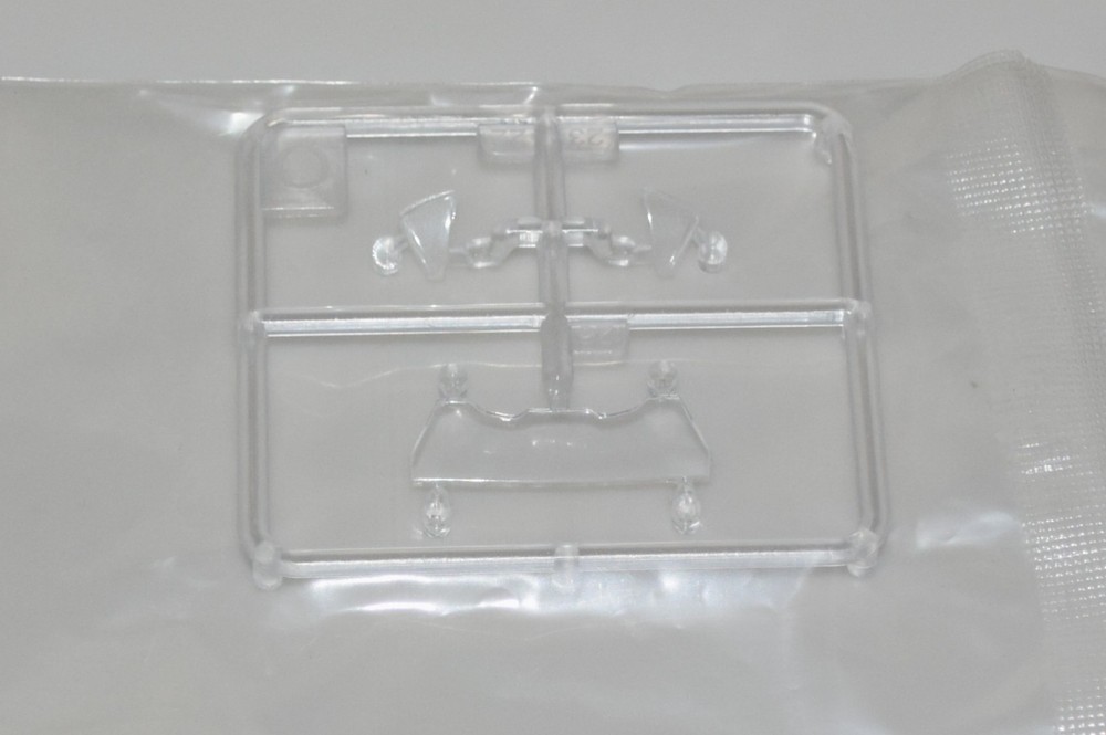REVELL 2022 C8 CORVETTE 14583 ⭐PARTS⭐ SPRUE O CLEAR-REAR WINDSHIELD+MORE 1:25