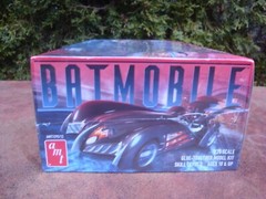 DC Comics Batman & Robin Batmobile Car Model Car Kit- 1/25 scale AMT (2022) NEW