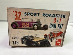 1/25 AMT JUST THE BOX 1932 FORD MODEL B SPORT ROADSTER MODIFIED