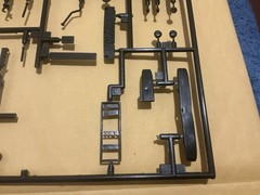 1:35 Scale Model Parts 1 1/2 Ton Personnel Carrier Radiator,steering Wheel More