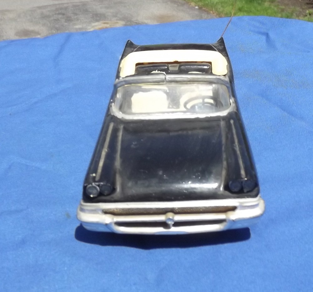 AMT Annual Kit 1958 Ford Sunliner Convertible Built Custom