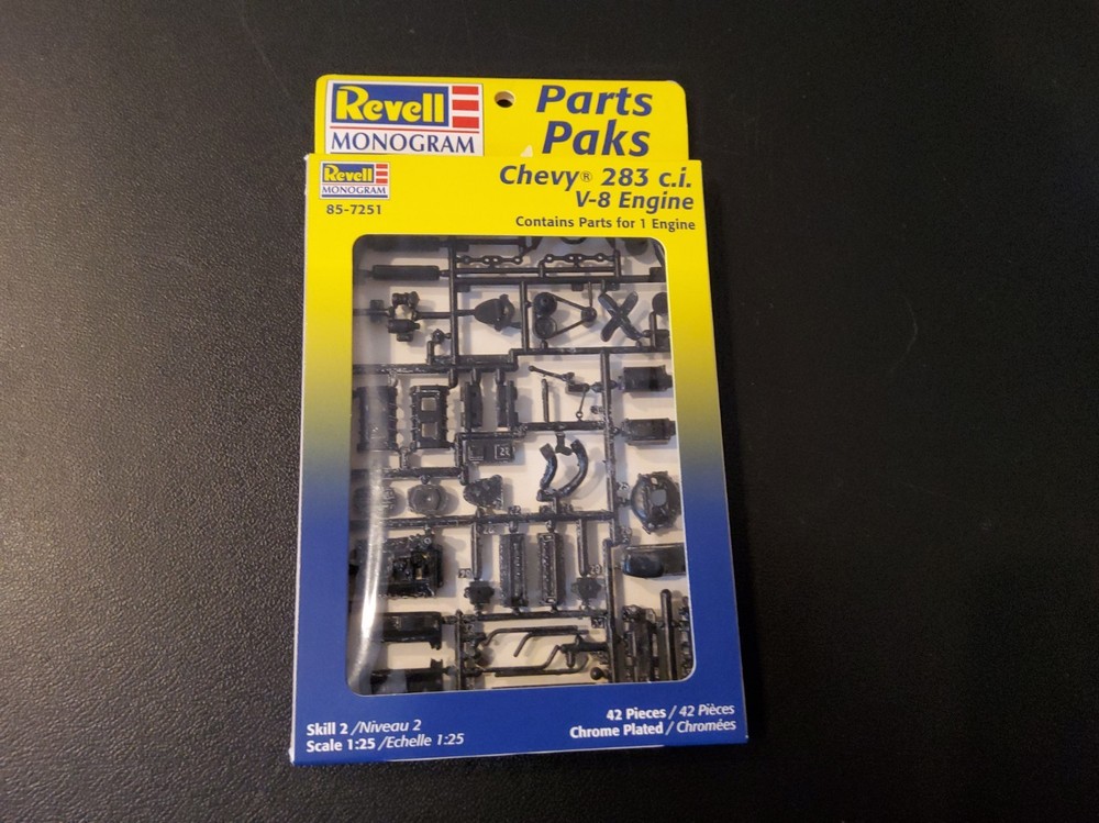 Revell Monogram Chevy 283 C.I. V-8 ENGINE PARTS PAKS – 85-7251 – BLACK