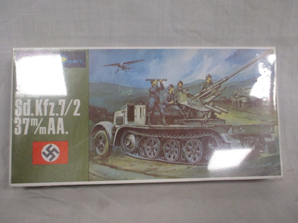 Hasegawa #718 Half Track Sd. Kfz. 7/2 37 m/m AA. Model Kit (Sealed)