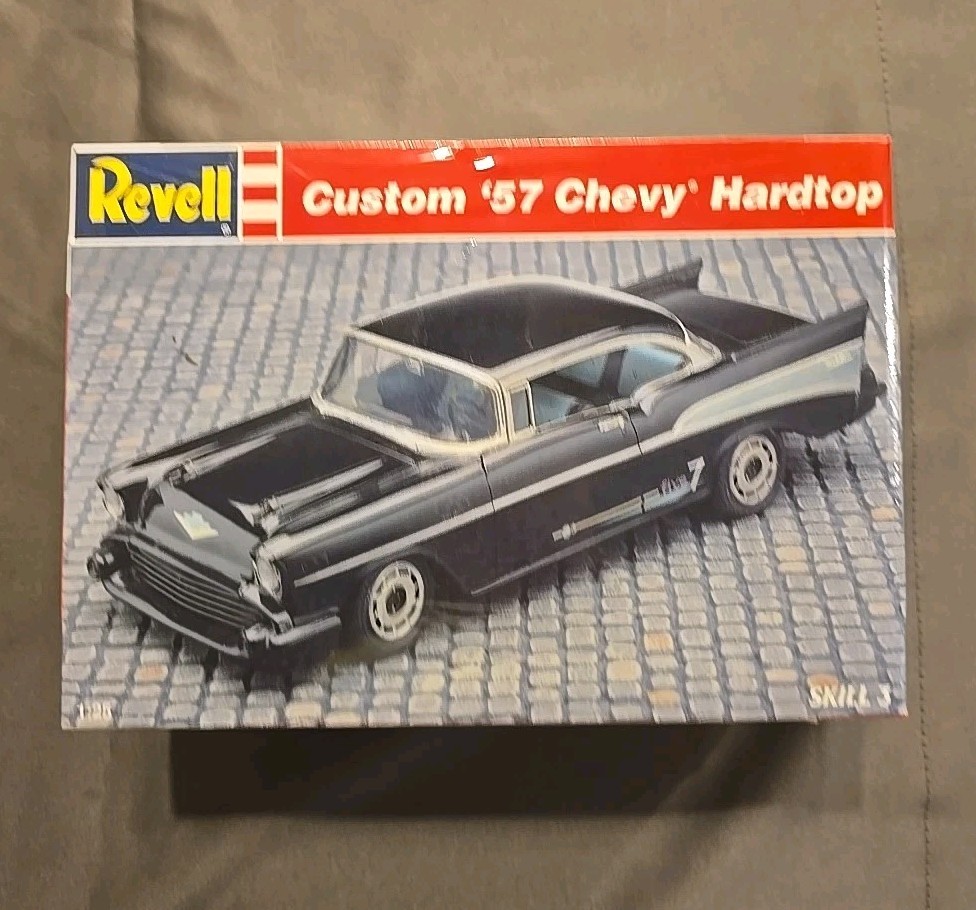 REVELL #7123 – 1/25 – CUSTOM 1957 CHEVY HARDTOP – 1995 Factory SEALED