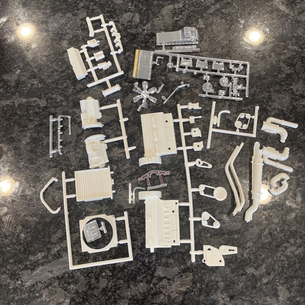 AMT Kenworth T600A Cummins engine w/radiator transmission exhaust air clean 1/25