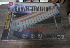 Amt Tri-Axle Gravel Trailer 1/25 FACTORY SEALED.