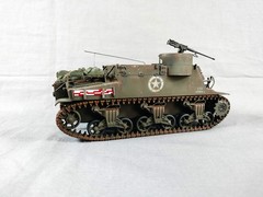 Built 1/35 M7 variant US Army Prime Mover with M1a1 155mm towed howitzer