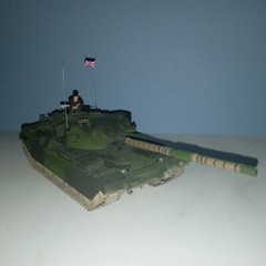 British Chieftain Mk5 Main Battle Tank scale model