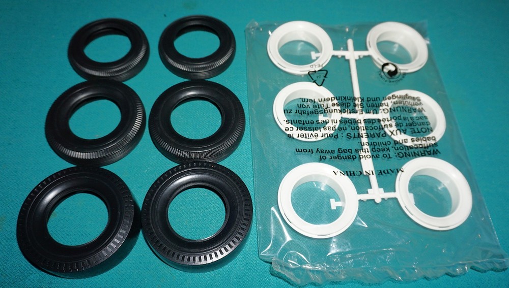 The Big T Revell 1/8 #85-2617 Kit Compliment of Tires With Whitewall Inserts.