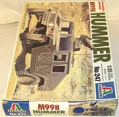 Italeri M998 Tow-Missile Launcher Hummer #247 1:35 Scale Open Box – NOS