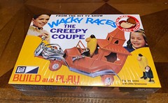 Wacky Races The Creepy Coupe Press-Lock Plastic Model Car Kit MPC New