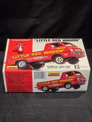 Lindberg Little Red Wagon 1/25 Model Kit Skill Level 2 Bill Maverick Golden