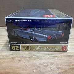 AMT 1962 Ford Thunderbird Model Kit 1:25 Plastic AMT682/12 Factory Sealed ￼