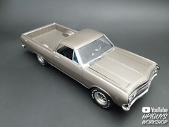 AMT1364 – 1965 Chevy El Camino Pickup With Camper 1/25 Scale Plastic Model Kit