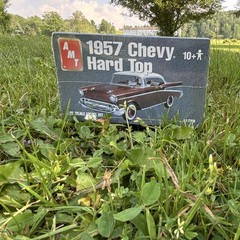 AMT 1957 Chevy Hard Top 1:25 Scale Model Kit Skill Level 2 Easy Age 10+