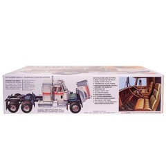 AMT Chevrolet Bison Conventional Tractor 125 AMT1390 Plastics Car/Truck