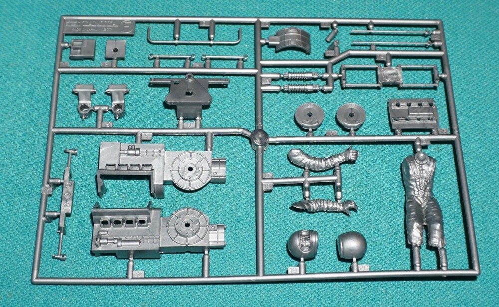 Lotus Type 78 JPS Mk.III Tamiya 1/20 Sprue F Driver Engine Block Etc.