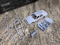 1995 Lincoln Town car Kit (1/24)