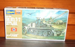 GERMAN ARMY Half Track Sd.Kfz.7/2 37m/mAA Hasegawa Mini Box 18
