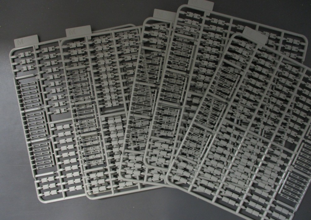 Border Models 1/35th Scale Leopard 2A5/2A6 – Tracks from Kit No. BT-002