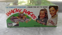 MPC Wacky Races Model Kit Compact Pussycat W/ Penelope Pitstop MIB 1:25 Scale