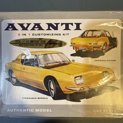 AMT Avanti 3 In 1 Special 50th Anniversary Edition 780/12 New 1/25 Trophy Series