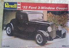 1:25 Revell 87-7605 Awesome 1932 Ford 3 window coupe molded in white plastic 96