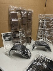 Classics Collection Rolls-Royce Phantom III 1:16 Revell 8816 Model Kit READ