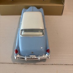 ERTL #2541 1952 BABY BLUE & WHITE CADILLAC COUPE DeVILLE HARDTOP DIECAST 1:43