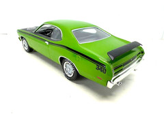 AMT ProShop 1971 Plymouth Duster 340 1/25 Pro Built Model Car Green