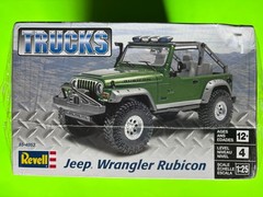 JEEP WRANGLER RUBICON MODEL KIT REVELL 1/25 SCALE BRAND NEW SEALED COOL LOOK!!
