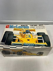 AMT MCLAREN M16 C/D Johnny Rutherford 1:25 1974 NIOB /Not Instructions