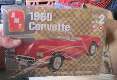 1/25 SCALE AMT MODEL KIT 1960 CHEVROLET CORVETTE #31910 NIOB