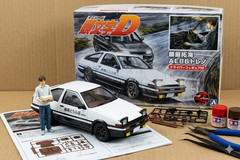 AOSHIMA 1/24 Initial D Takumi Fujiwara AE86 Trueno w/ Driver Figure Model Kit No