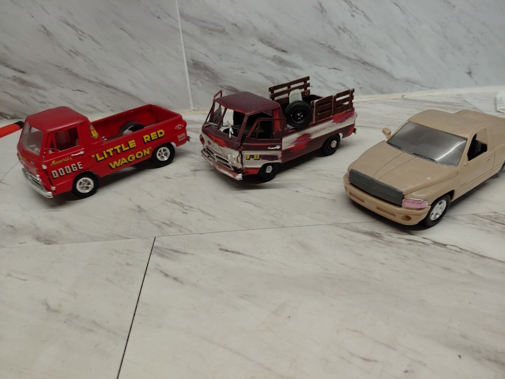 Model Junkyard/parts Plastic Custom Vintage Lot Of 3 Custom Dodge Pickups