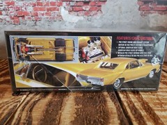AMT 1/25 1967 Chevy Chevelle Pro Street Model Kit – Gold (AMT876) New Factory