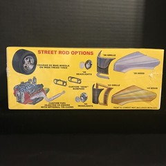 AMT 1434/12 1939 FORD TUDOR SEDAN MODEL KIT-NIB-1/25 SCALE