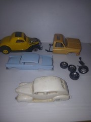 Monogram Revell Junkyard Built Parts Lot 1/32 1/24 1/25 Model Car Parts