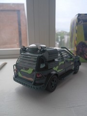 Revell Mercedes-Benz M-Class Snap Model Kit Lost World Jurassic Park