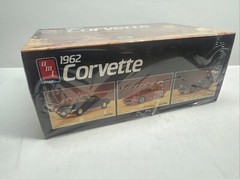 1/25 AMT 1962 Chevrolet Corvette Model Kit #6521 SEALED