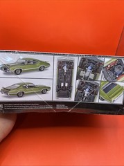 1971 Oldsmobile 442 Revell Dash Console Pedals Driveshaft Suspension 1:25 New L4