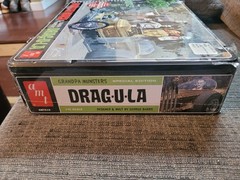 AMT #619 Special Edition Munsters Koach, Drag-u-la Models w/Collectable Tin!