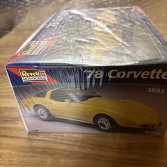 Revell Monogram78Corvette Plastic Model Kit#85-2520 Sealed Made in USA Excellent