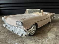 Vintage 1958 AMT Pontiac Bonneville Convertible Dealer Promo Model Car – USA